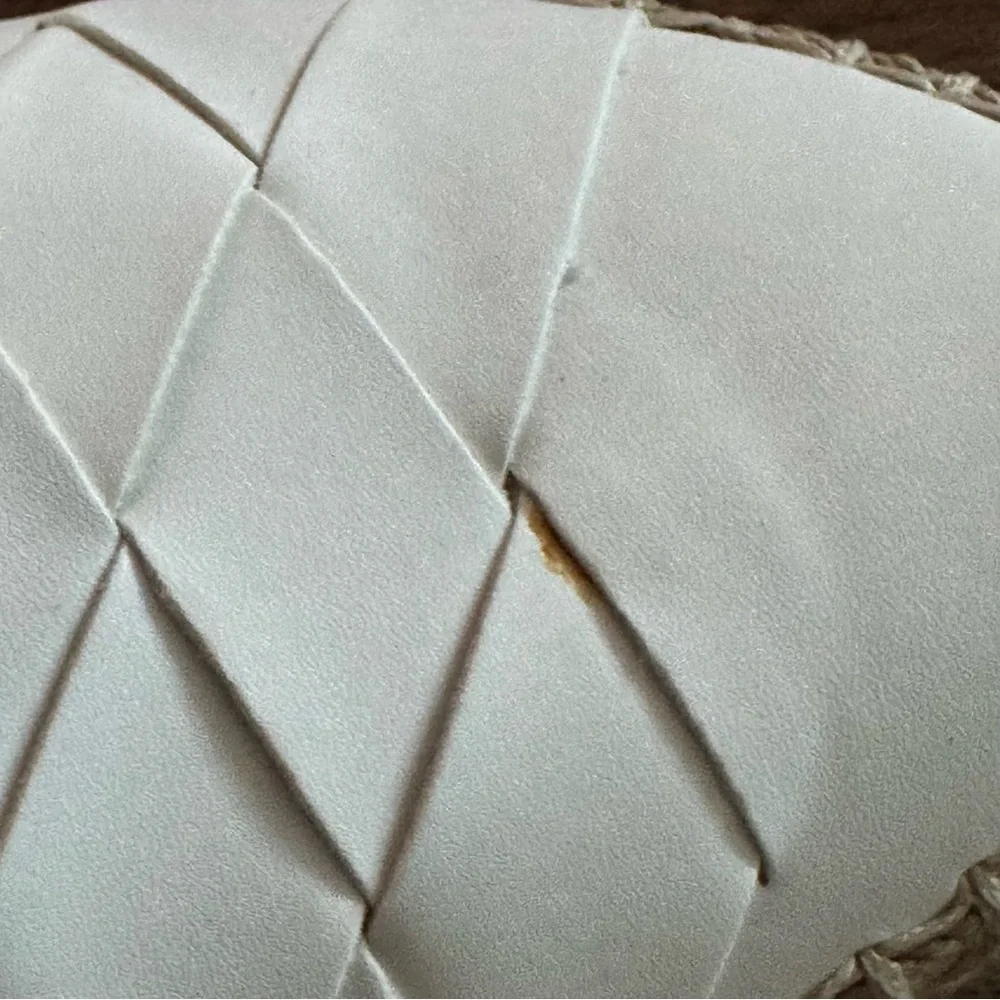 Anne‎ Klein Akzasha White Espadrille Flats